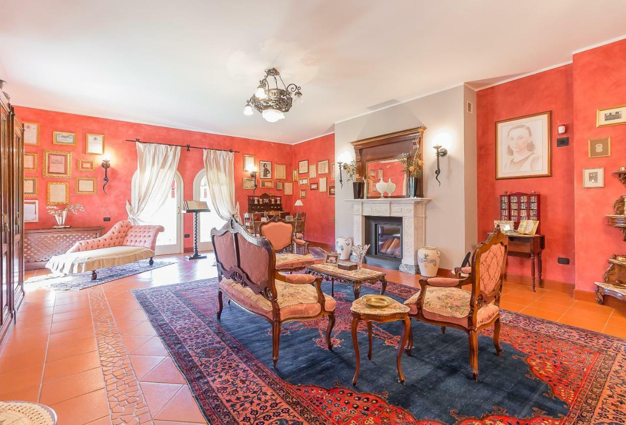 Tenuta Pian D'Attesio - Agriturismo Castelletto Soprano Buitenkant foto