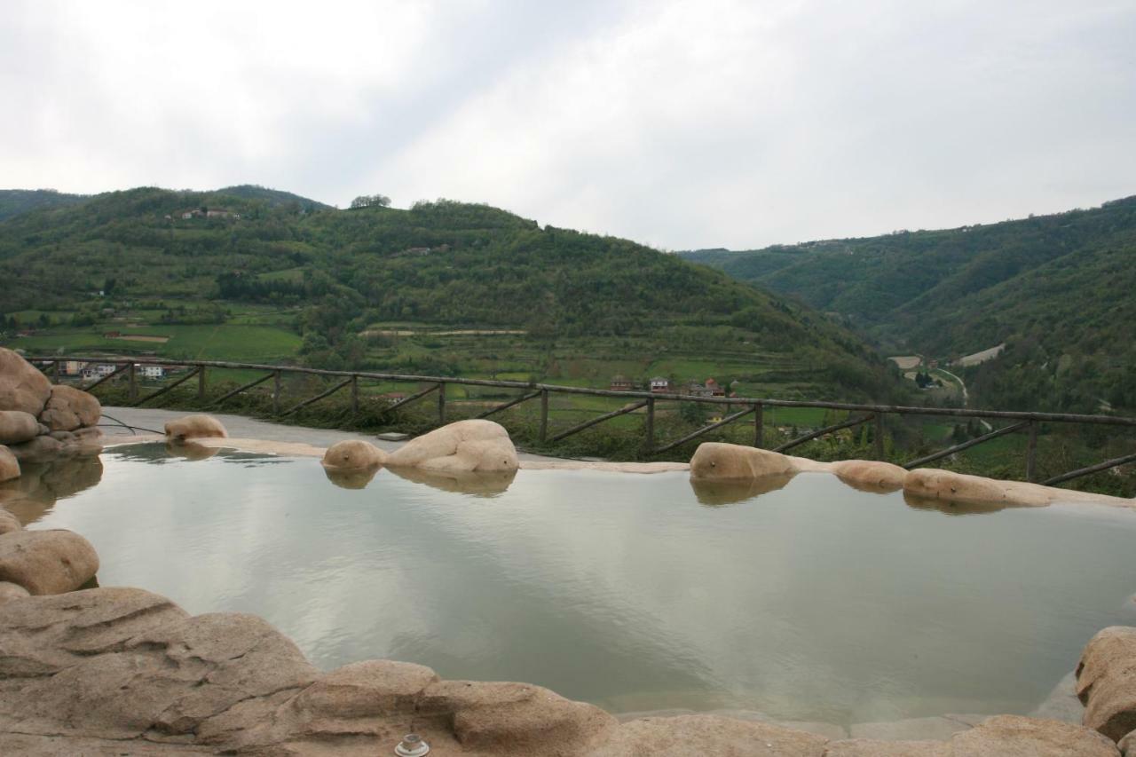 Tenuta Pian D'Attesio - Agriturismo Castelletto Soprano Buitenkant foto