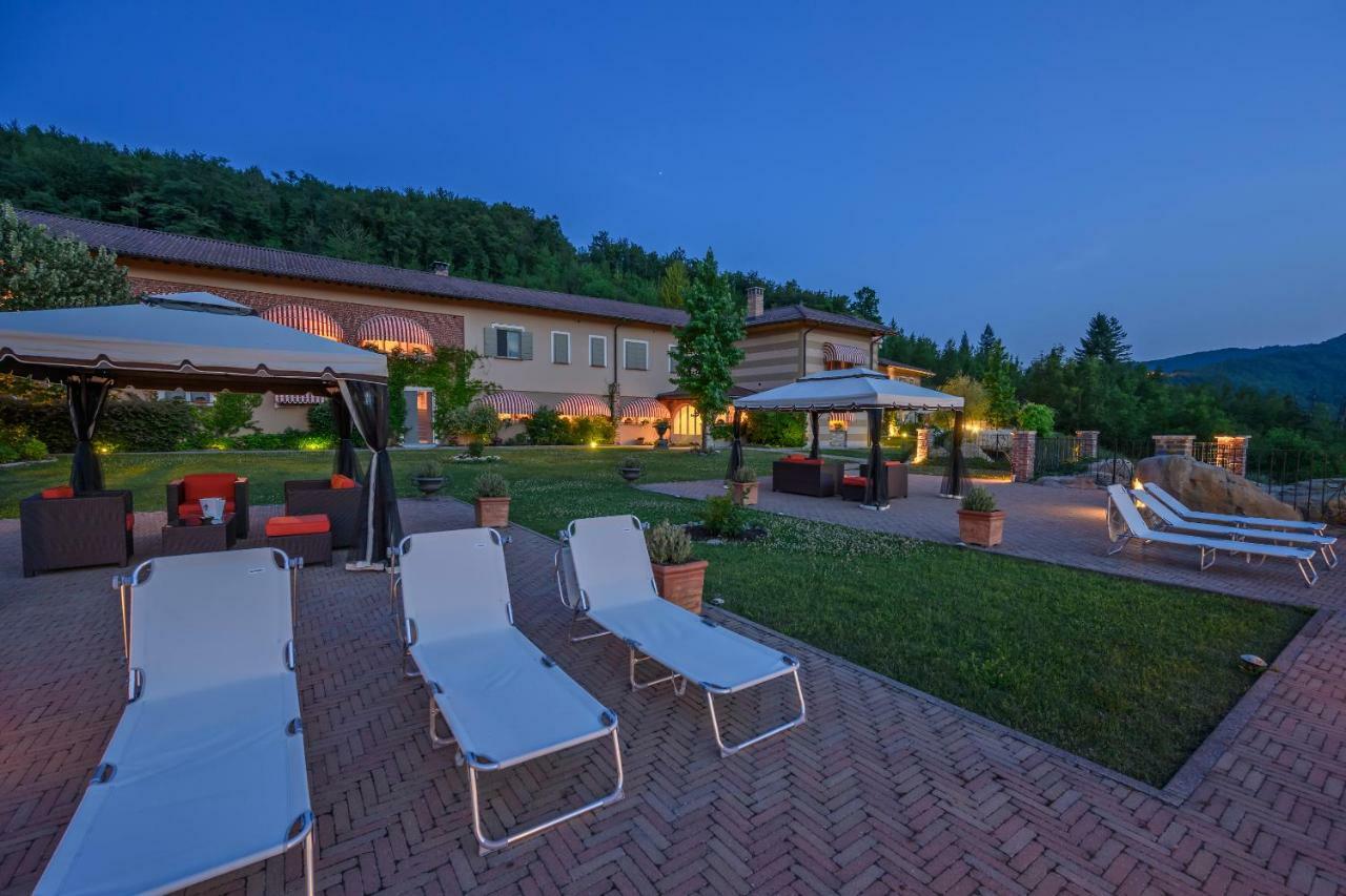Tenuta Pian D'Attesio - Agriturismo Castelletto Soprano Buitenkant foto